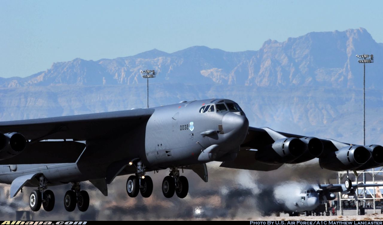 波音 B-52H&ldquo;同温层堡垒&rdquo; \vert{} ID:15925