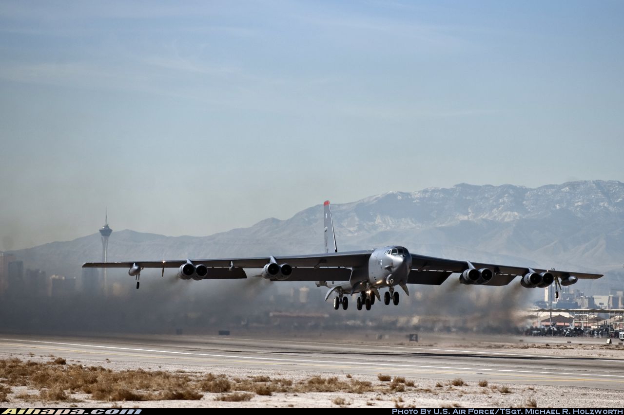 波音 B-52H&ldquo;同温层堡垒&rdquo; \vert{} ID:15927