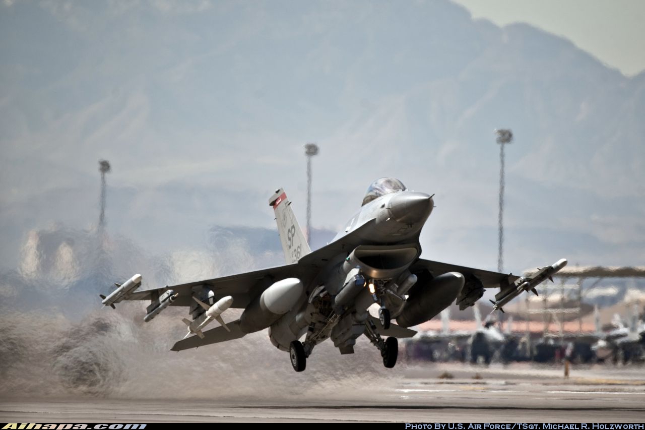 洛克希德 F-16CM&ldquo;战隼&rdquo; \vert{} ID:17576