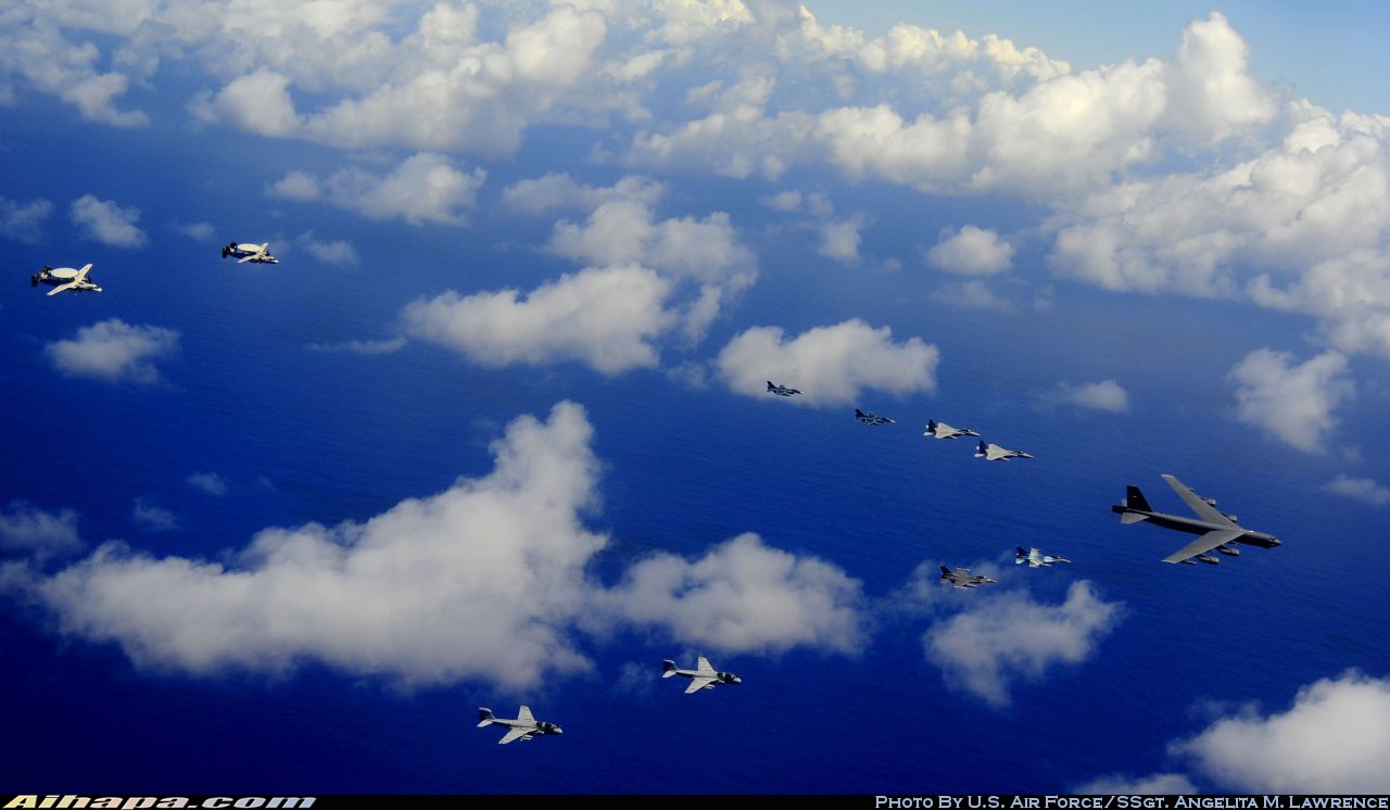 波音 B-52H&ldquo;同温层堡垒&rdquo; \vert{} ID:20549