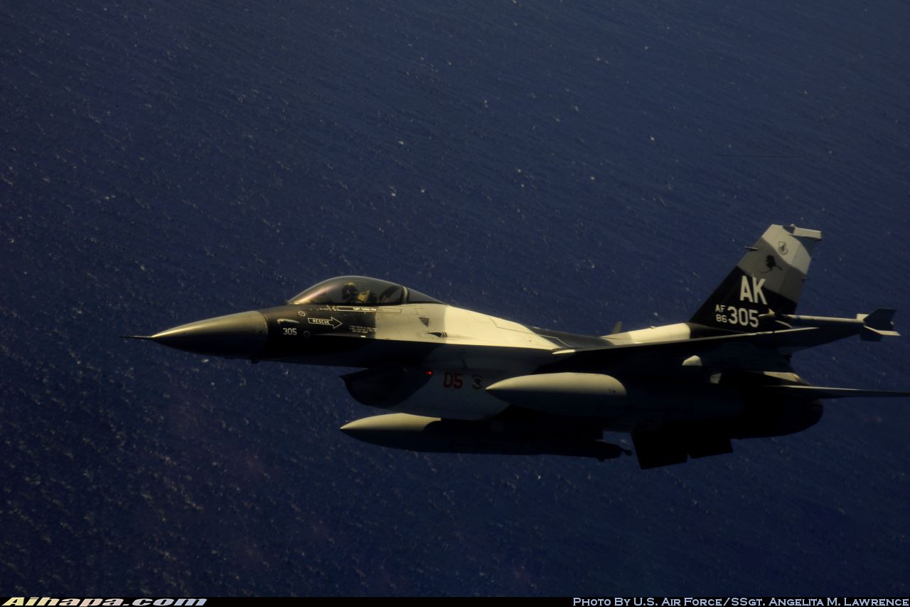 通用动力 F-16C&ldquo;战隼&rdquo; \vert{} ID:20567