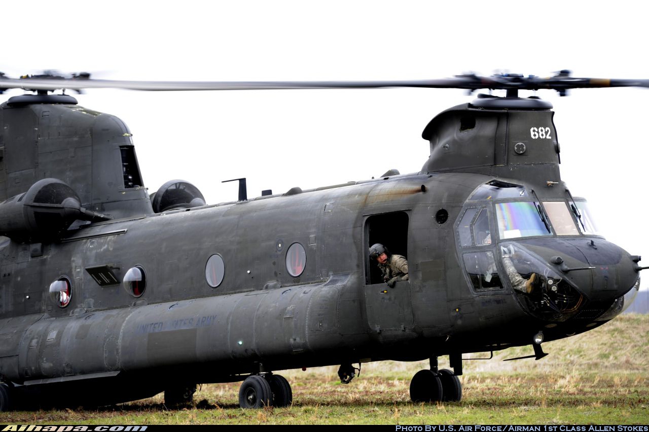 波音 CH-47D&ldquo;支奴干&rdquo; \vert{} ID:9802