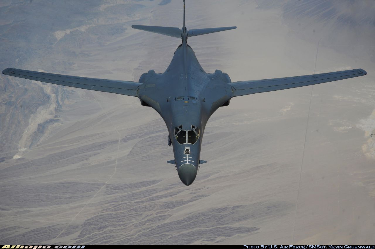 罗克韦尔 B-1B&ldquo;枪骑兵&rdquo; \vert{} ID:21229