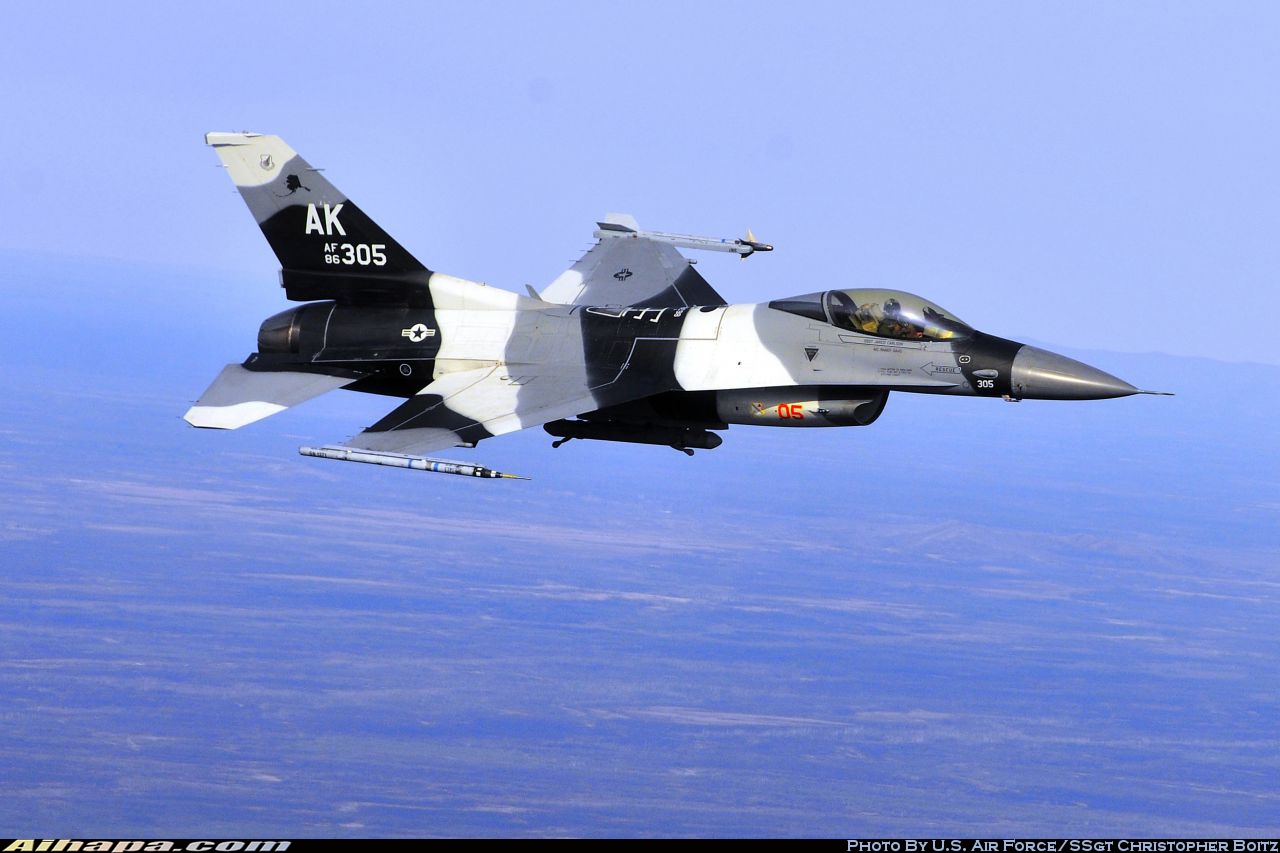 通用动力 F-16C&ldquo;战隼&rdquo; \vert{} ID:18332