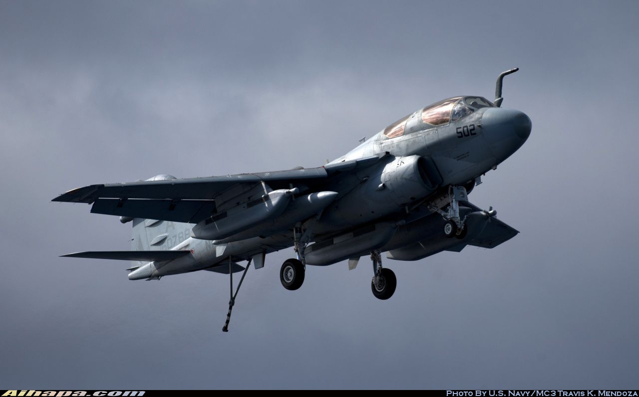 格鲁曼 EA-6B&ldquo;徘徊者&rdquo; \vert{} ID:15355
