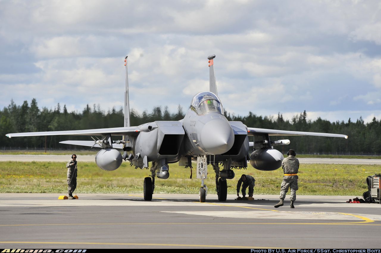 麦克唐纳-道格拉斯 F-15E&ldquo;攻击鹰&rdquo; \vert{} ID:27240