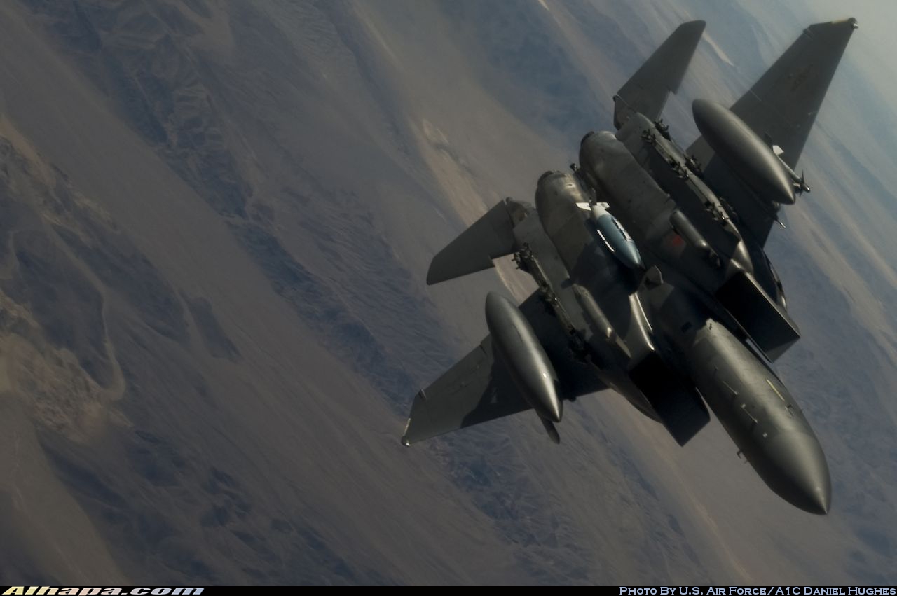 麦克唐纳-道格拉斯 F-15E&ldquo;攻击鹰&rdquo; \vert{} ID:21271
