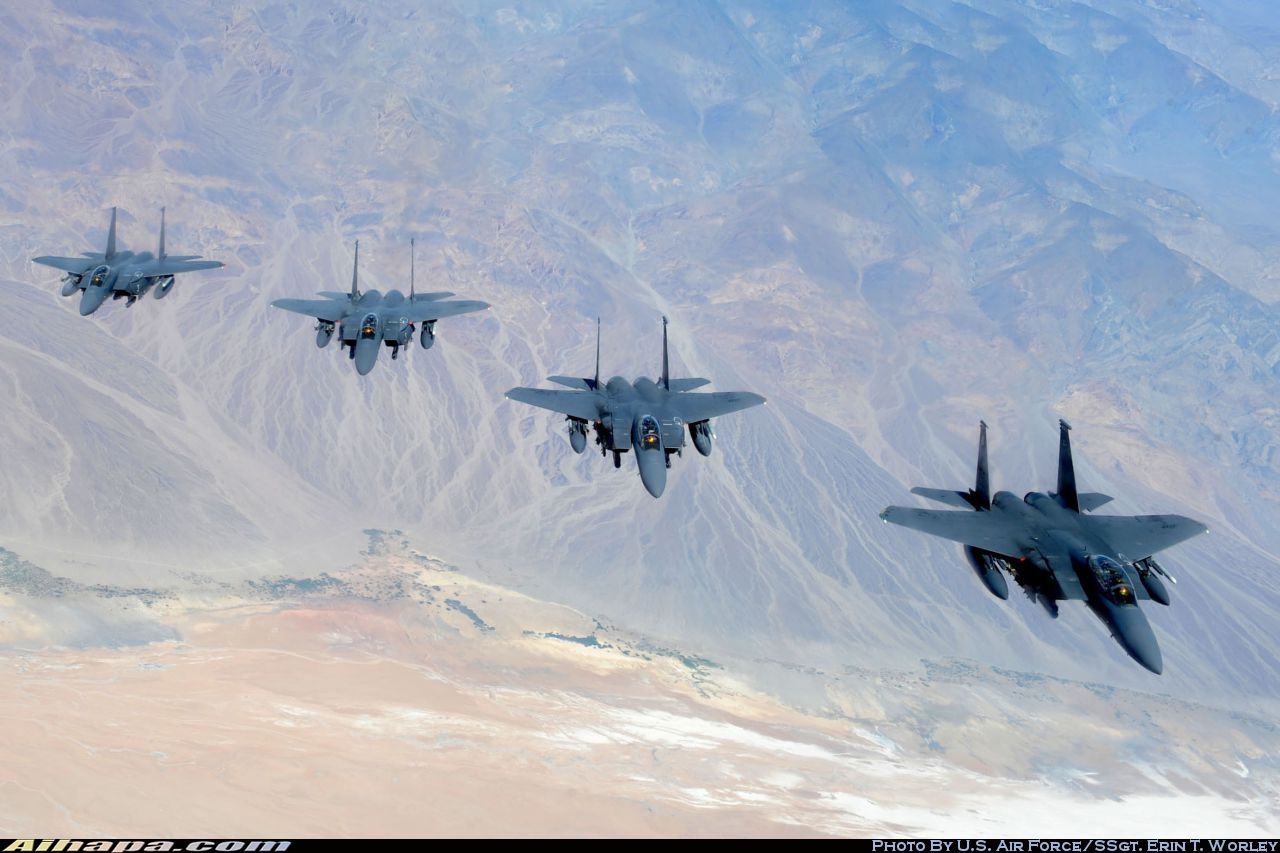 麦克唐纳-道格拉斯 F-15E&ldquo;攻击鹰&rdquo; \vert{} ID:21291