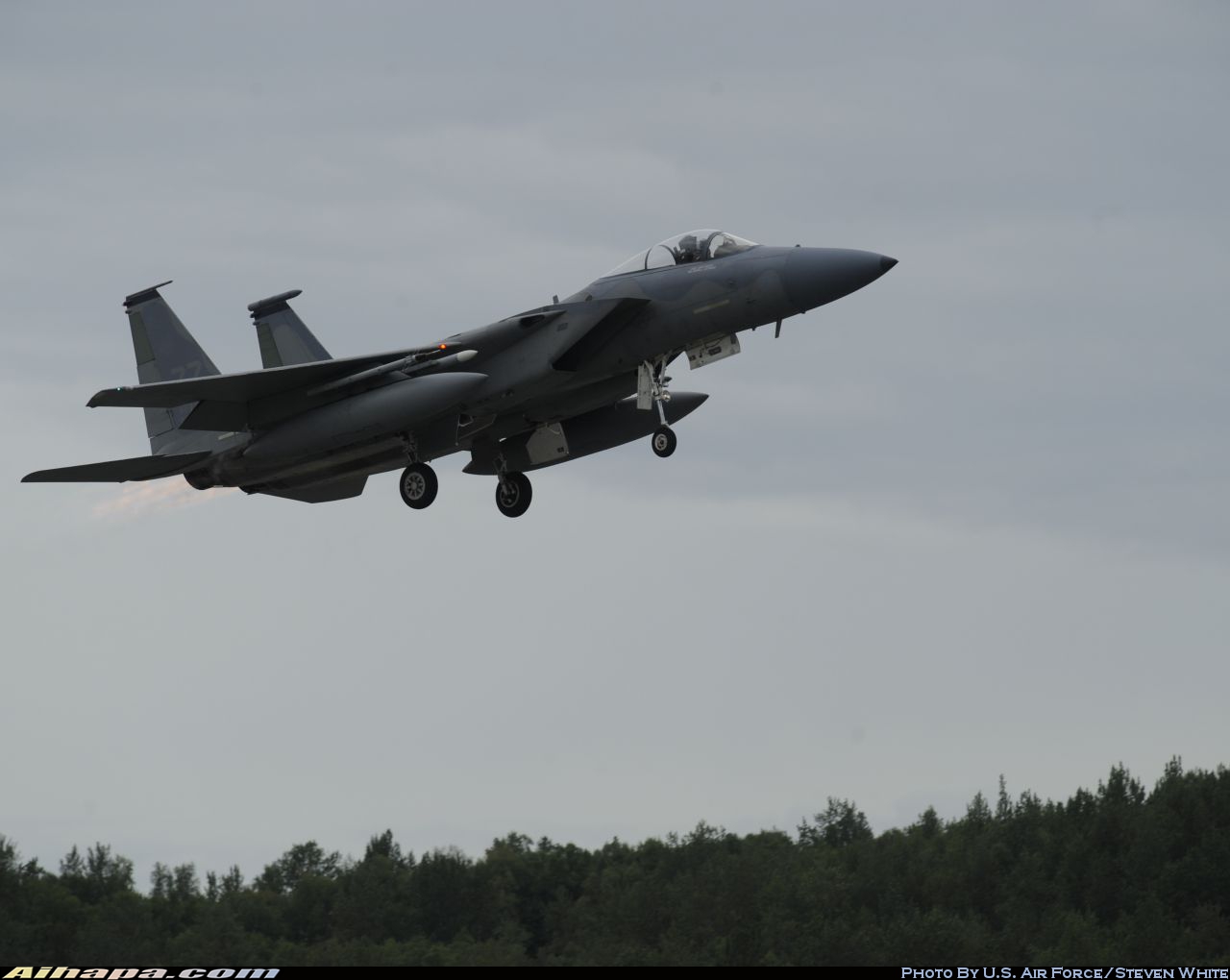麦克唐纳-道格拉斯 F-15C&ldquo;鹰&rdquo; \vert{} ID:15646