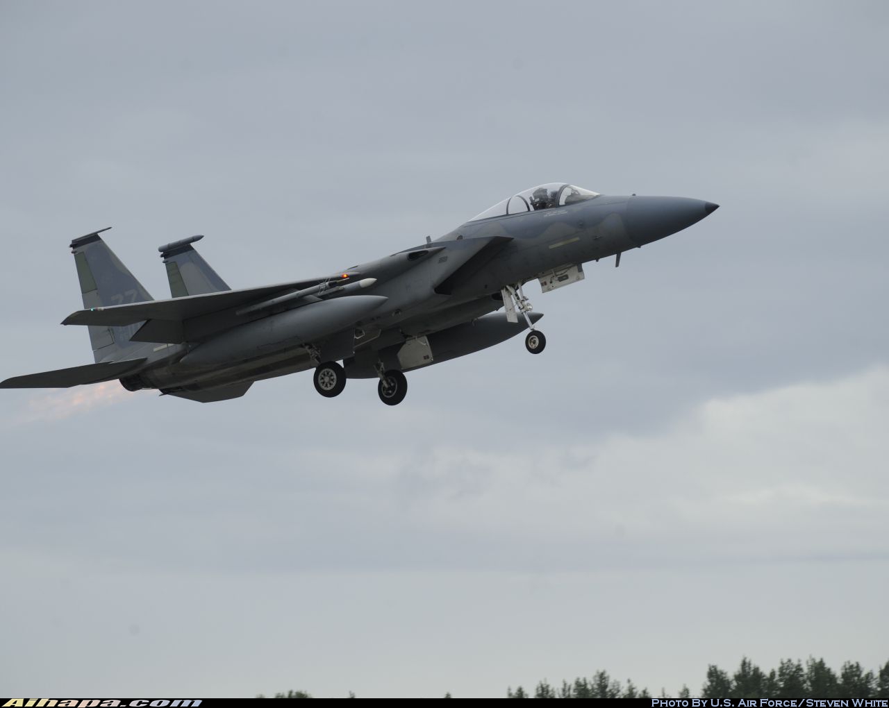 麦克唐纳-道格拉斯 F-15C&ldquo;鹰&rdquo; \vert{} ID:15644