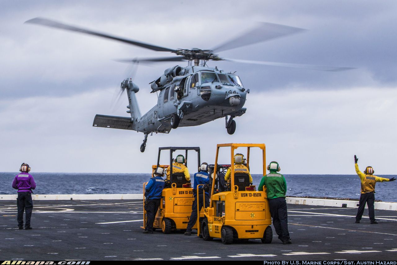 西科斯基 MH-60S&ldquo;骑士鹰&rdquo; \vert{} ID:8581