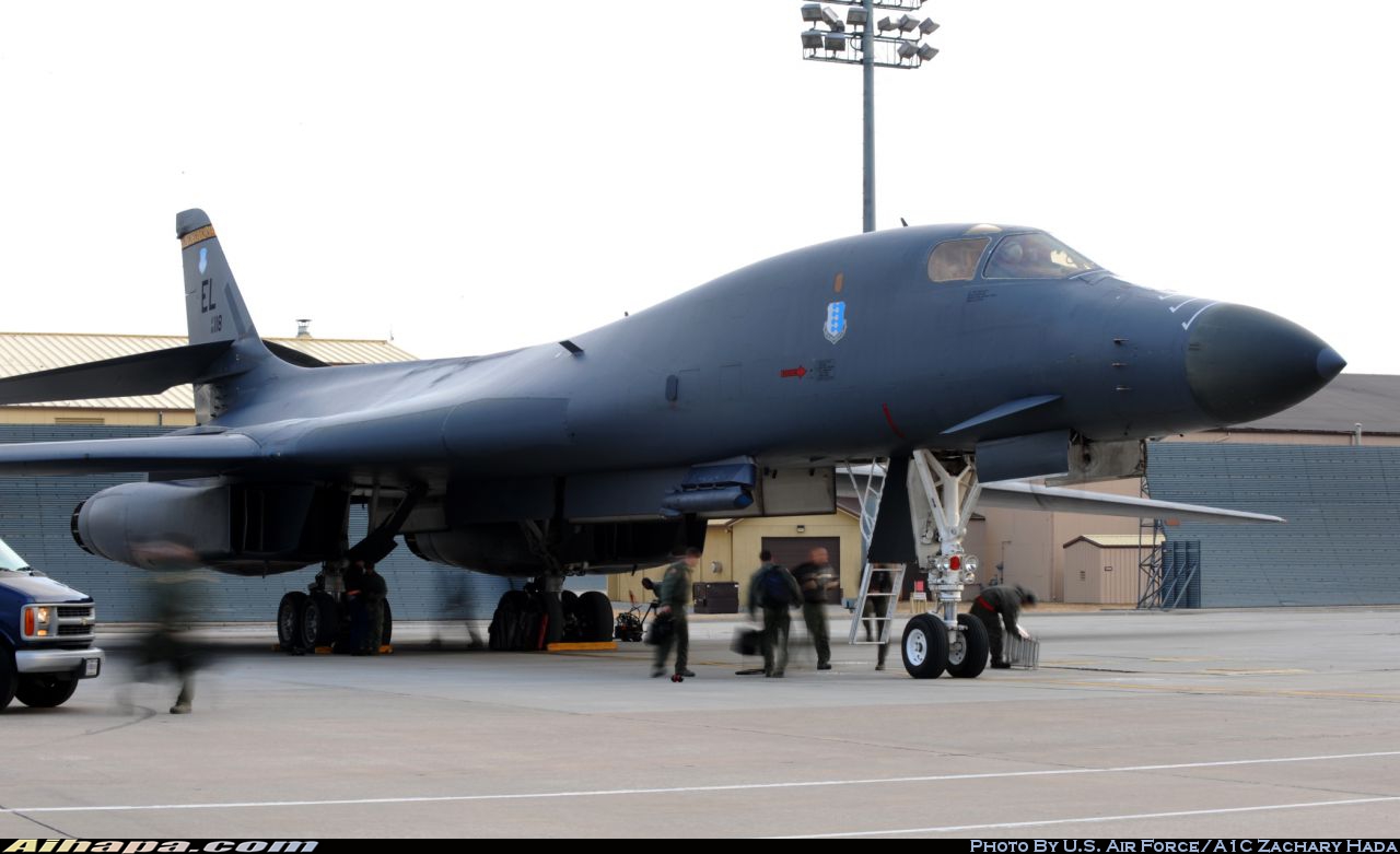 罗克韦尔 B-1B&ldquo;枪骑兵&rdquo; \vert{} ID:17390