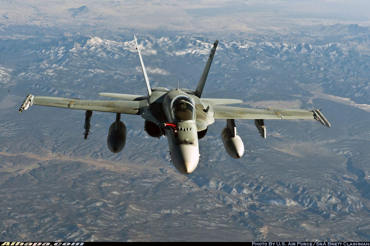 麦克唐纳-道格拉斯 F/A-18A&ldquo;大黄蜂&rdquo; \vert{} ID:17694