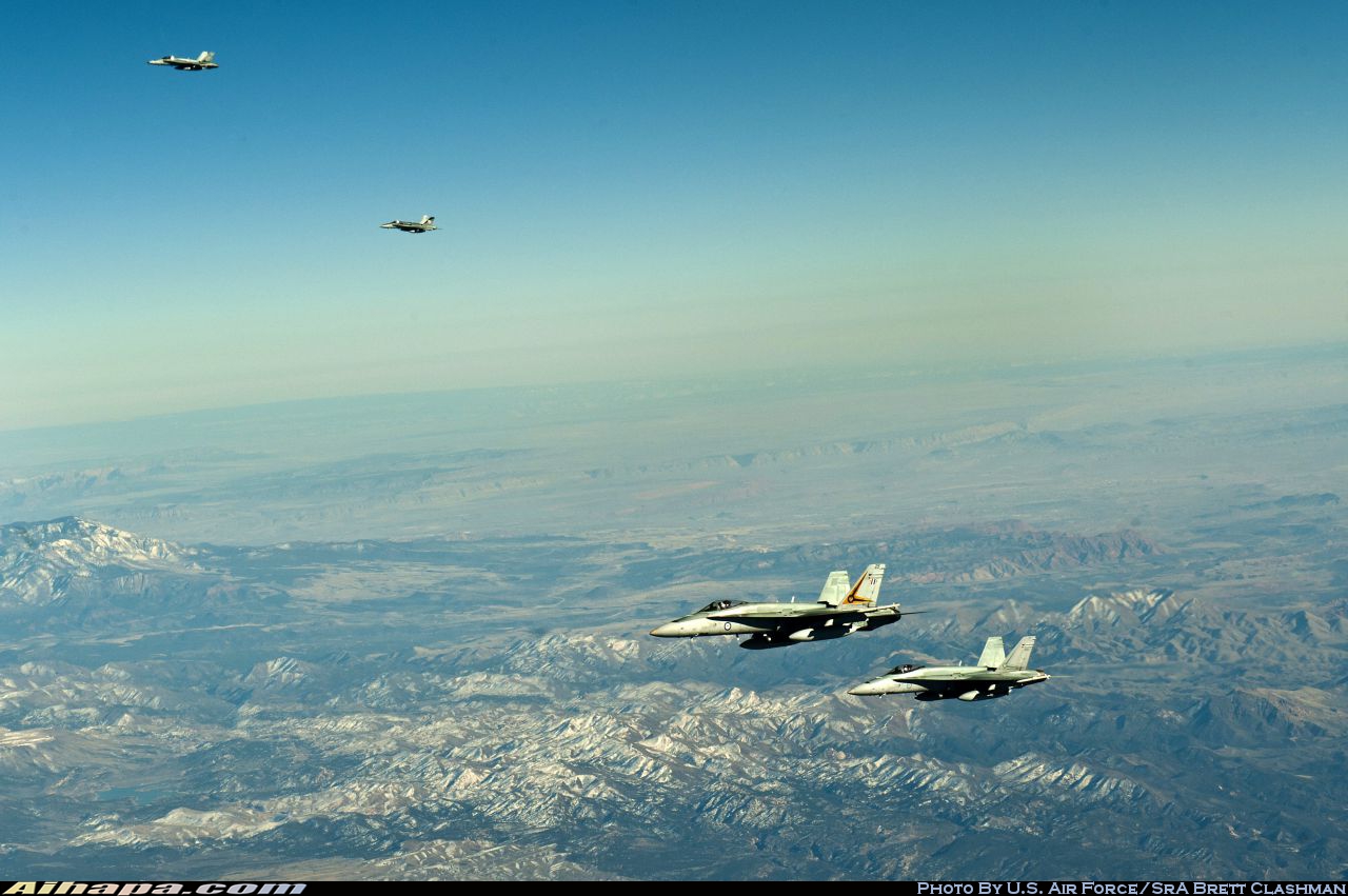 麦克唐纳-道格拉斯 F/A-18A&ldquo;大黄蜂&rdquo; \vert{} ID:17696