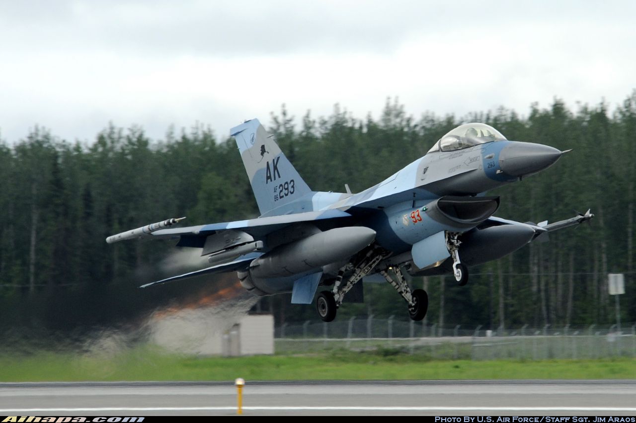 通用动力 F-16C&ldquo;战隼&rdquo; \vert{} ID:11428