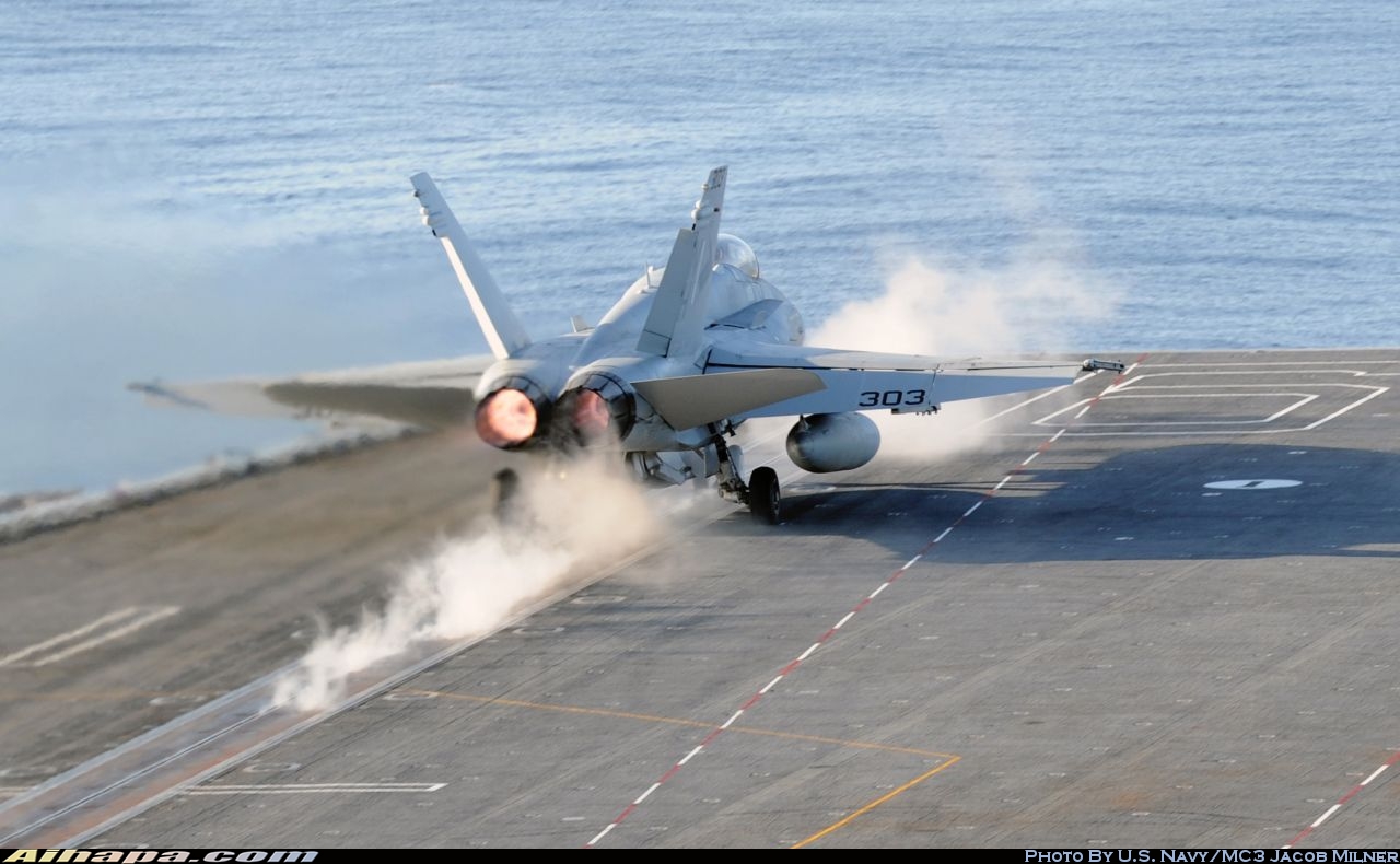 麦克唐纳-道格拉斯 F/A-18C&ldquo;大黄蜂&rdquo; \vert{} ID:35493