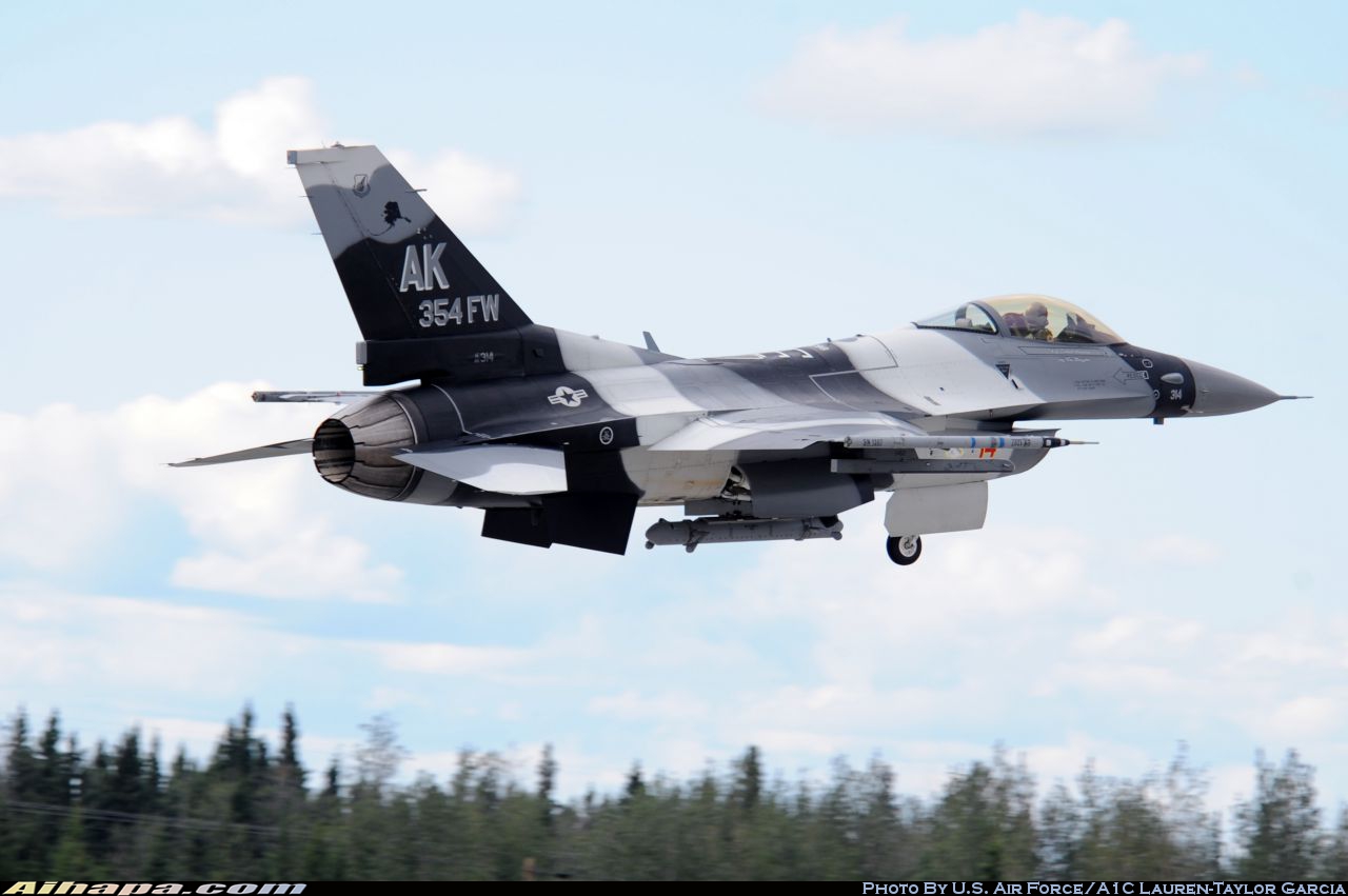 通用动力 F-16C&ldquo;战隼&rdquo; \vert{} ID:18454