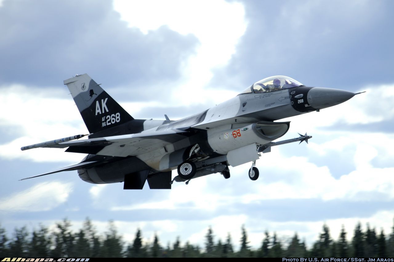 通用动力 F-16C&ldquo;战隼&rdquo; \vert{} ID:18458