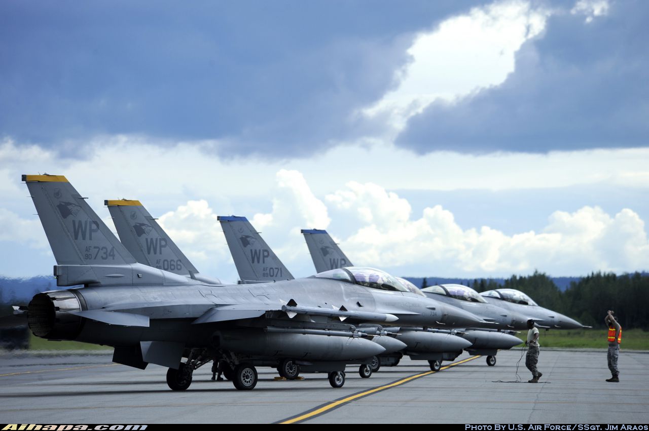 通用动力 F-16CG&ldquo;夜隼&rdquo; \vert{} ID:18468