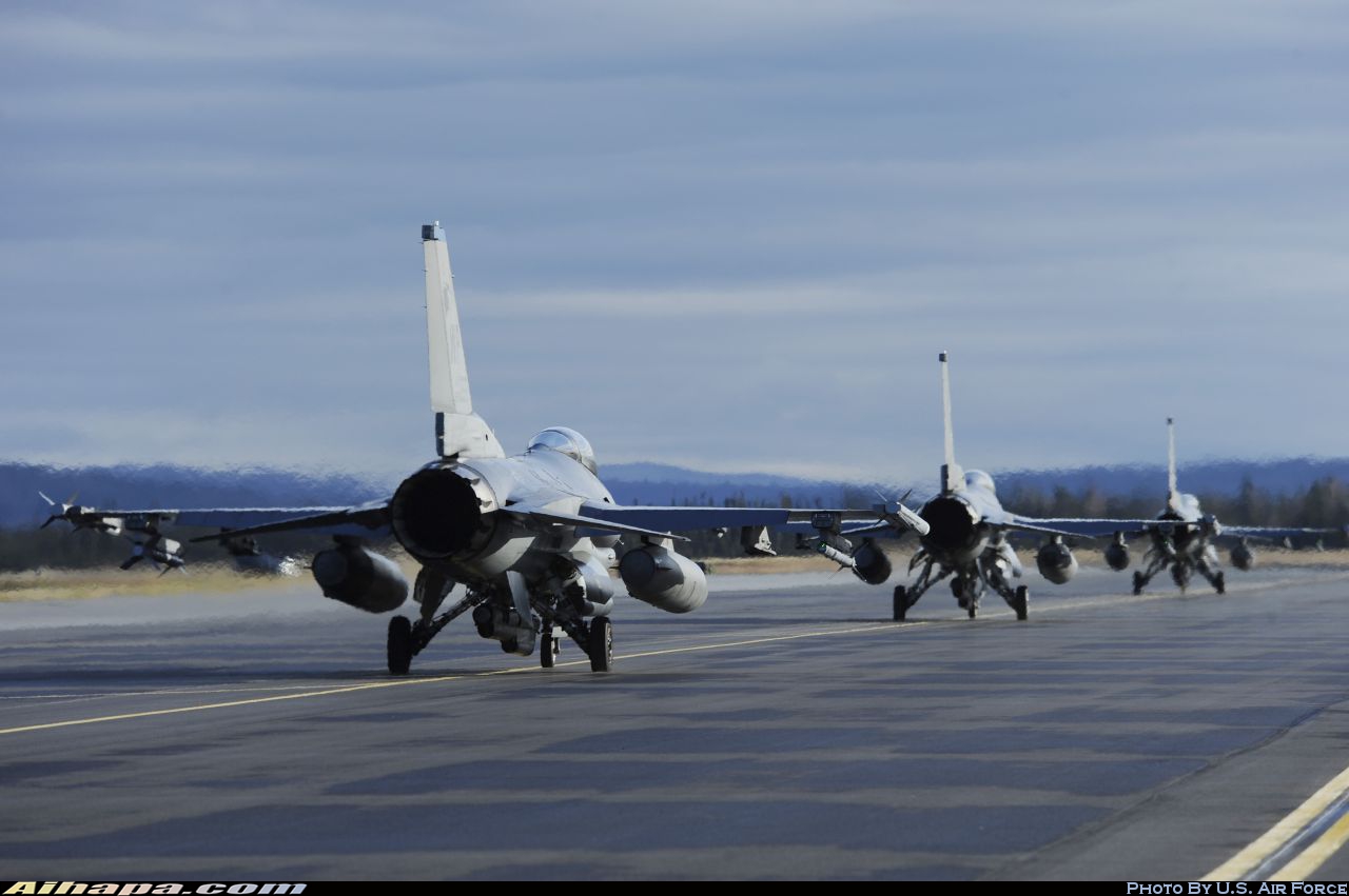 通用动力 F-16CG&ldquo;夜隼&rdquo; \vert{} ID:18490