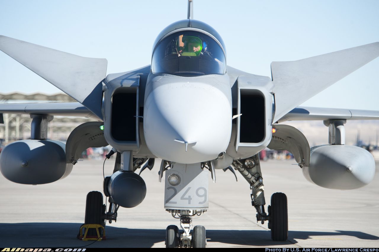 萨博 JAS-39C&ldquo;鹰狮&rdquo; \vert{} ID:17248