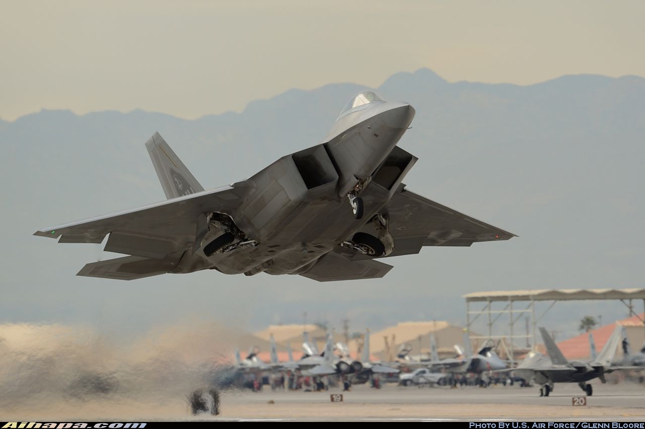 洛克希德-马丁 F-22A&ldquo;猛禽&rdquo; \vert{} ID:17322