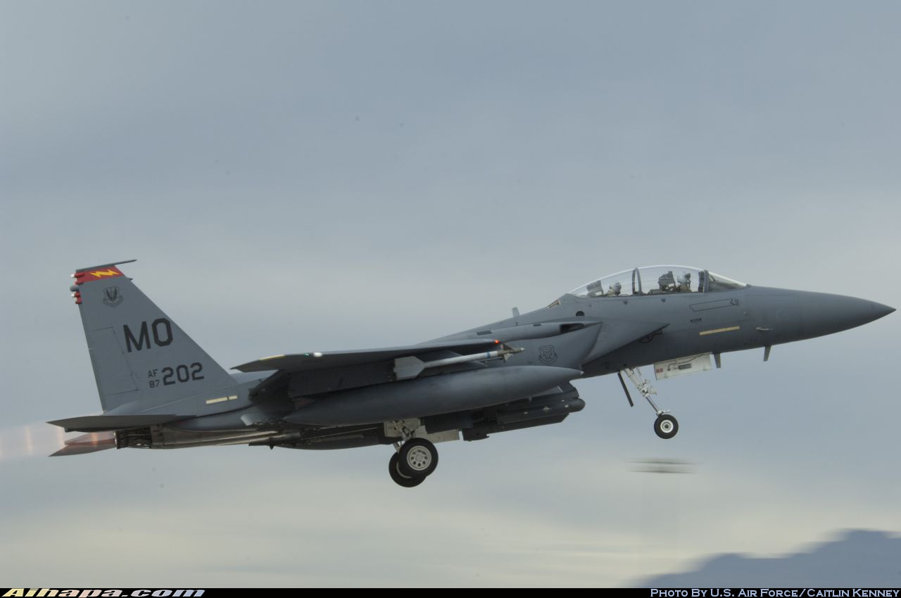 麦克唐纳-道格拉斯 F-15E&ldquo;攻击鹰&rdquo; \vert{} ID:17704
