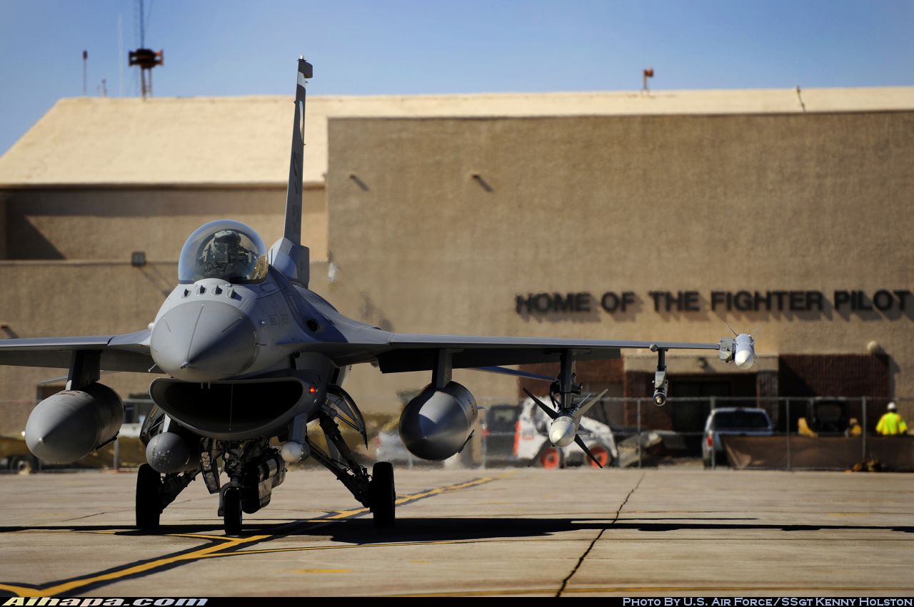 洛克希德 F-16CM&ldquo;战隼&rdquo; \vert{} ID:15694