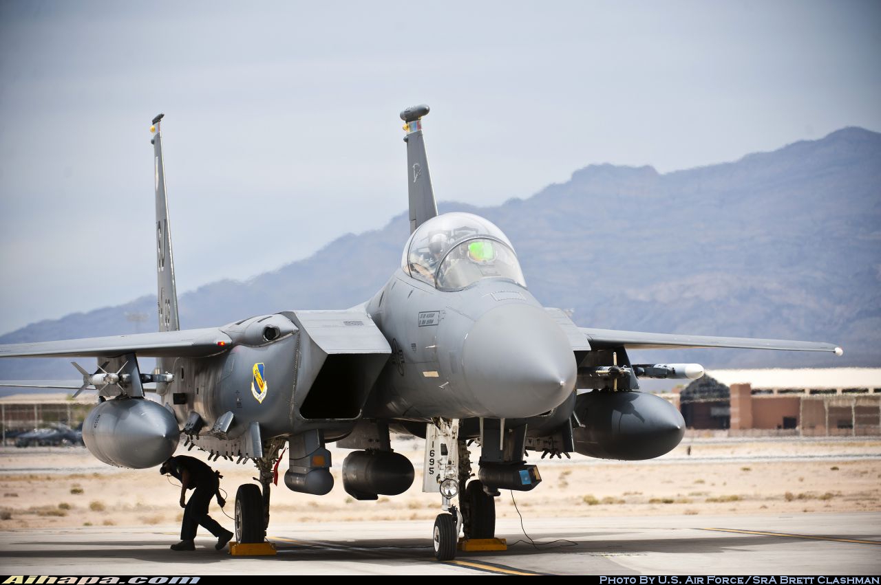 麦克唐纳-道格拉斯 F-15E&ldquo;攻击鹰&rdquo; \vert{} ID:21293