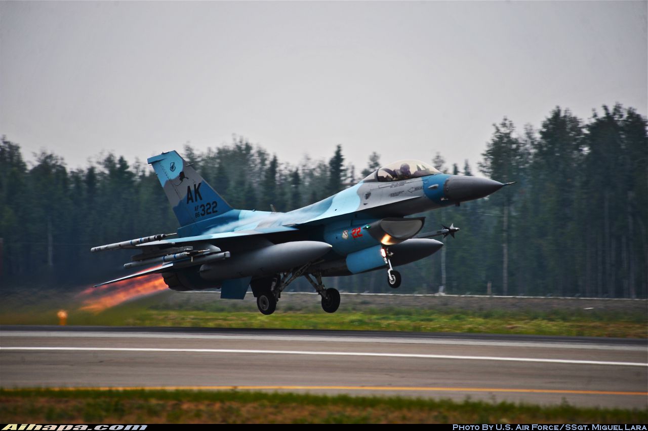通用动力 F-16C&ldquo;战隼&rdquo; \vert{} ID:18508