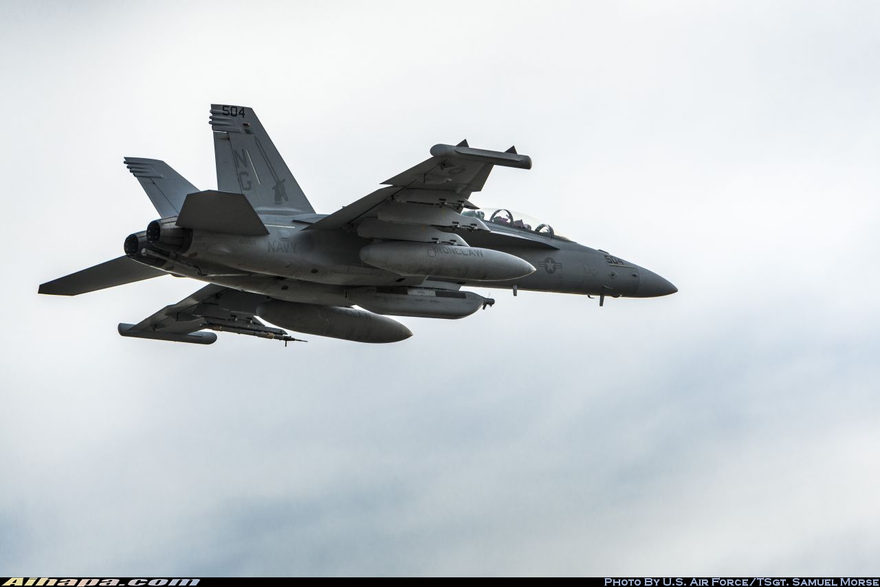 波音 EA-18G&ldquo;咆哮者&rdquo; \vert{} ID:28452