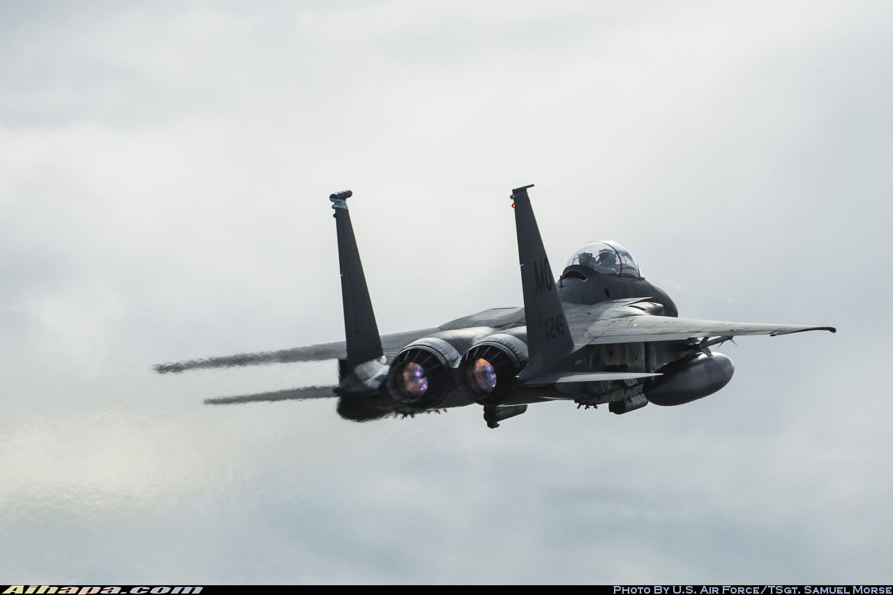 麦克唐纳-道格拉斯 F-15E&ldquo;攻击鹰&rdquo; \vert{} ID:28486
