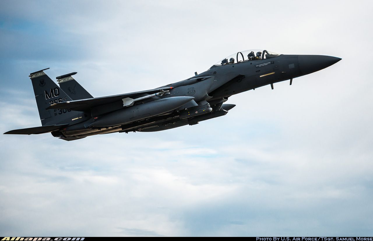 麦克唐纳-道格拉斯 F-15E&ldquo;攻击鹰&rdquo; \vert{} ID:28490