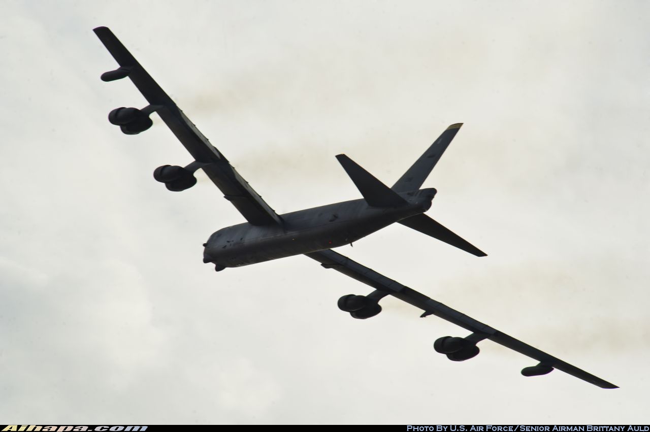 波音 B-52H&ldquo;同温层堡垒&rdquo; \vert{} ID:8088