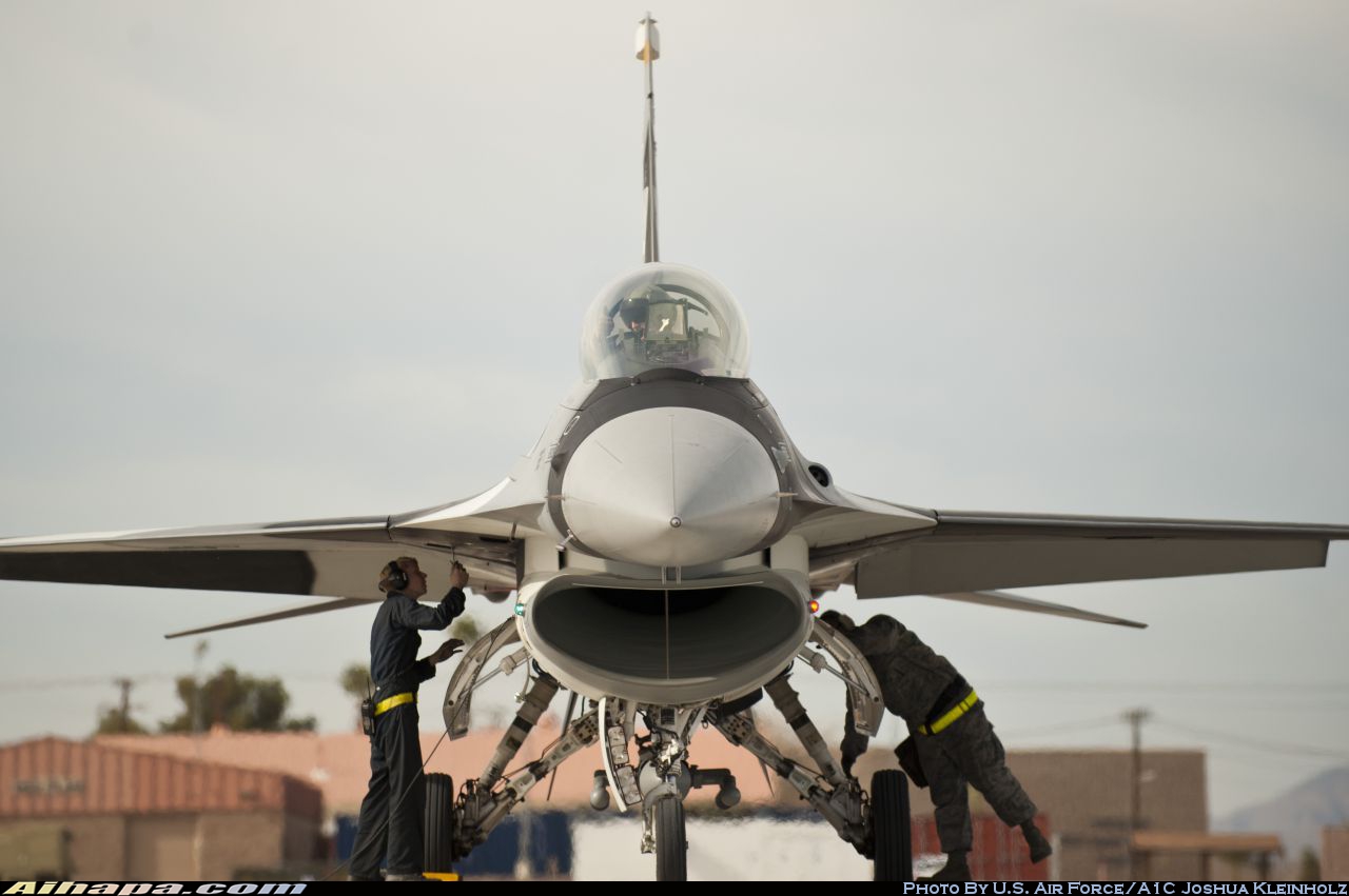 通用动力 F-16C&ldquo;战隼&rdquo; \vert{} ID:15744