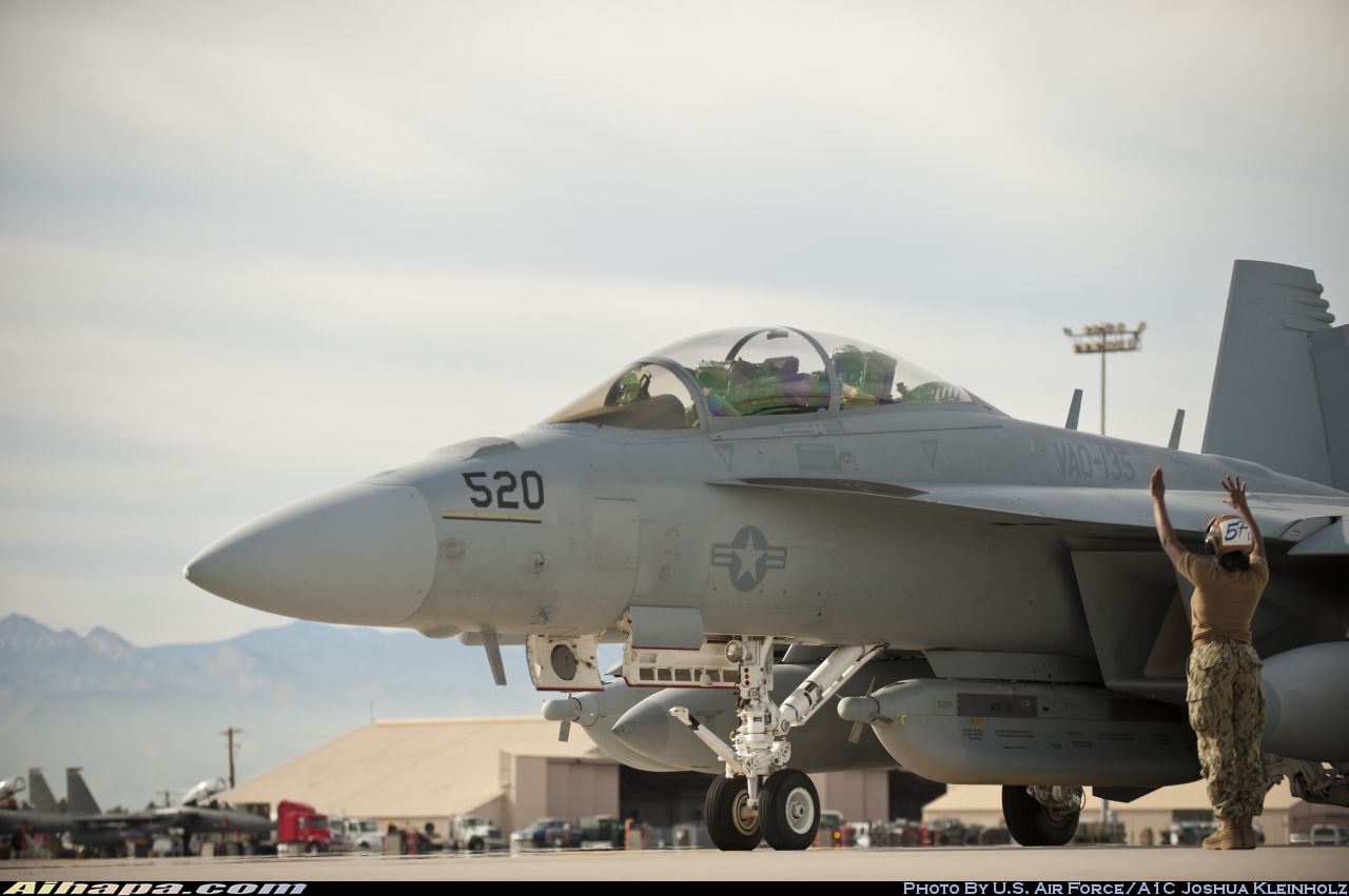 波音 EA-18G&ldquo;咆哮者&rdquo; \vert{} ID:15764