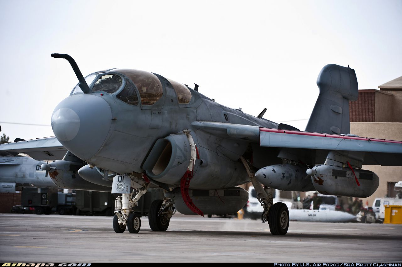 格鲁曼 EA-6B&ldquo;徘徊者&rdquo; \vert{} ID:15704