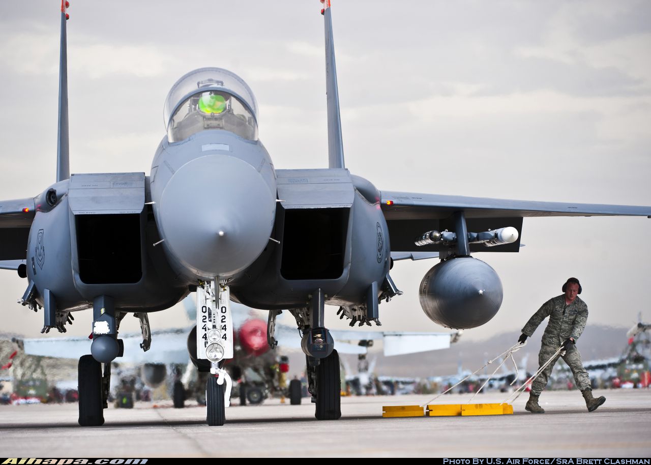麦克唐纳-道格拉斯 F-15E&ldquo;攻击鹰&rdquo; \vert{} ID:15706