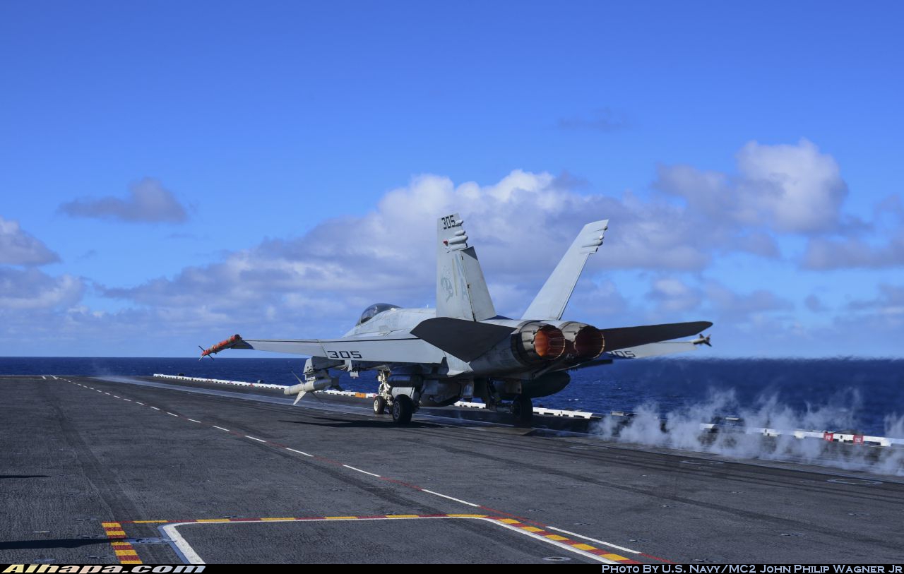 麦克唐纳-道格拉斯 F/A-18C&ldquo;大黄蜂&rdquo; \vert{} ID:15399