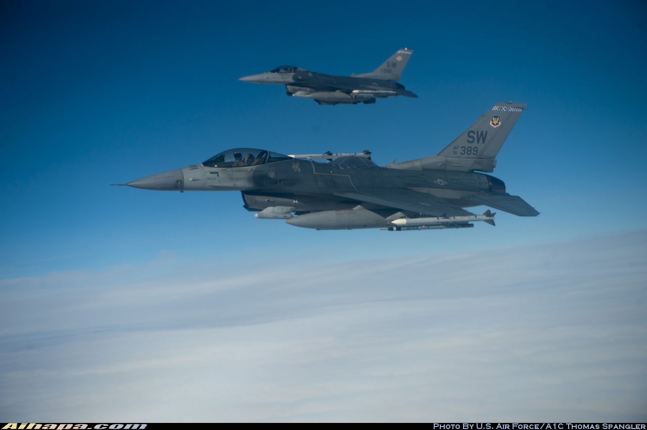 洛克希德 F-16CM&ldquo;战隼&rdquo; \vert{} ID:15698