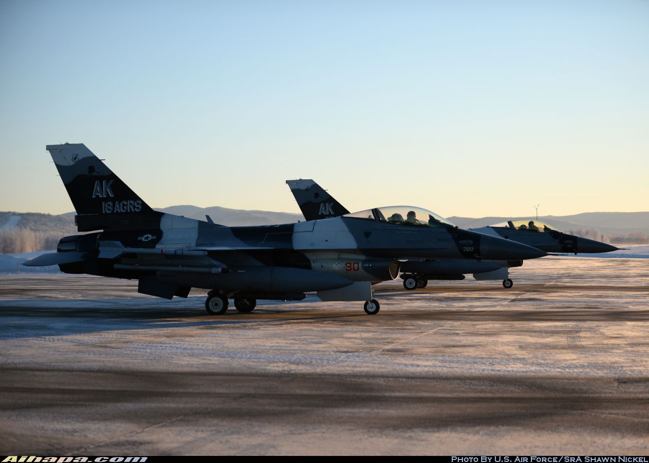 通用动力 F-16C&ldquo;战隼&rdquo; \vert{} ID:20815