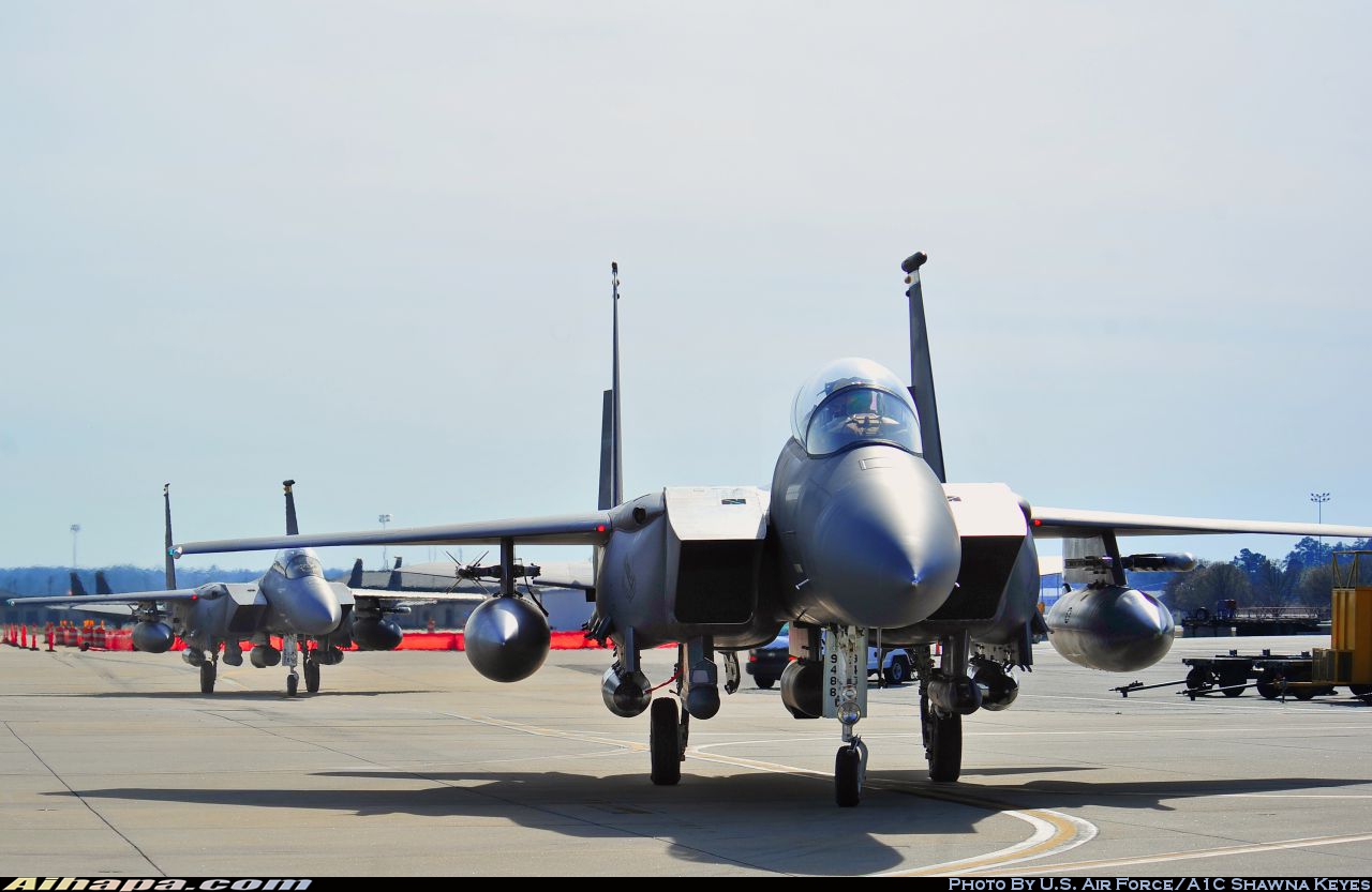 麦克唐纳-道格拉斯 F-15E&ldquo;攻击鹰&rdquo; \vert{} ID:15774