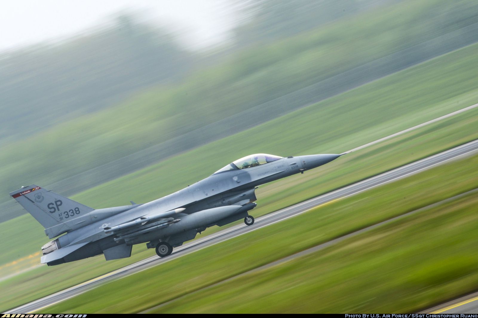 洛克希德 F-16CM&ldquo;战隼&rdquo; \vert{} ID:7691