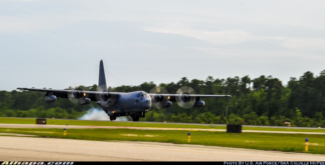 洛克希德 MC-130P&ldquo;大力神&rdquo; \vert{} ID:7031