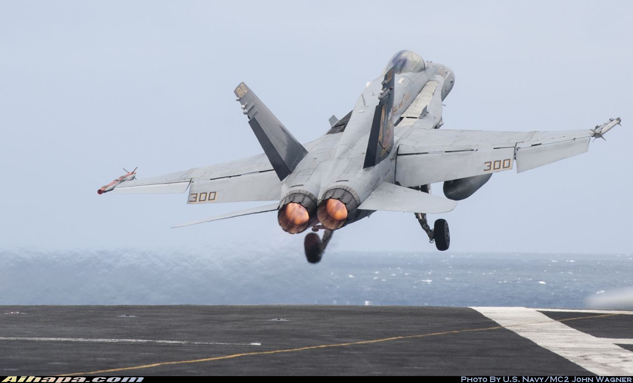 麦克唐纳-道格拉斯 F/A-18C&ldquo;大黄蜂&rdquo; \vert{} ID:15415