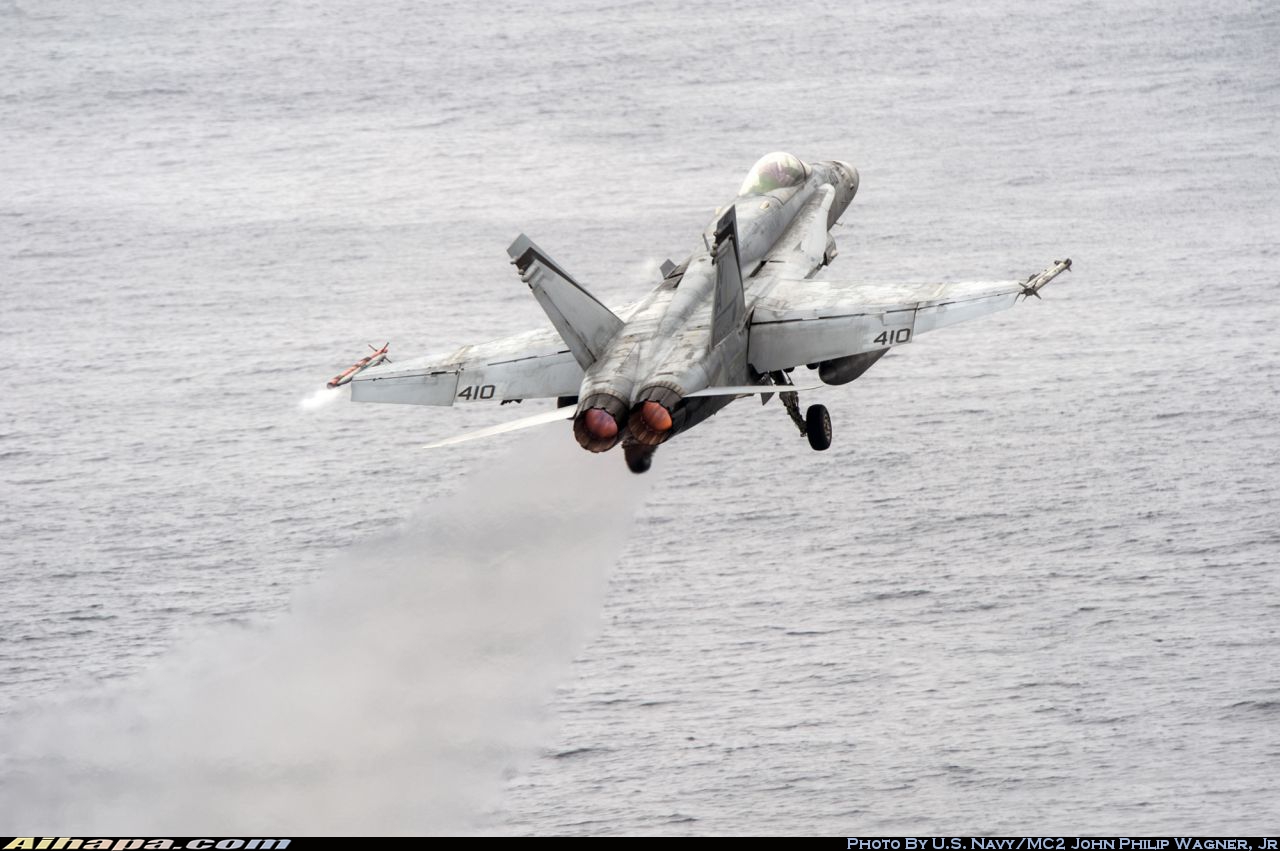 麦克唐纳-道格拉斯 F/A-18C&ldquo;大黄蜂&rdquo; \vert{} ID:15417