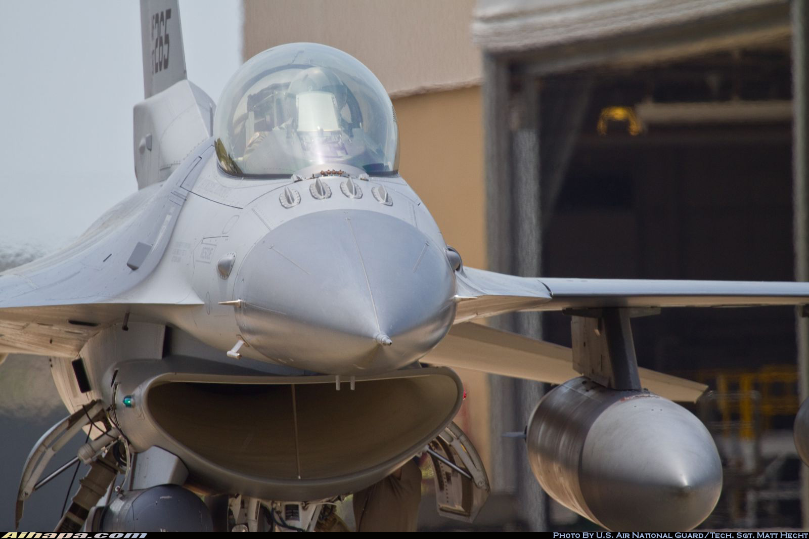 通用动力 F-16C&ldquo;战隼&rdquo; \vert{} ID:7913