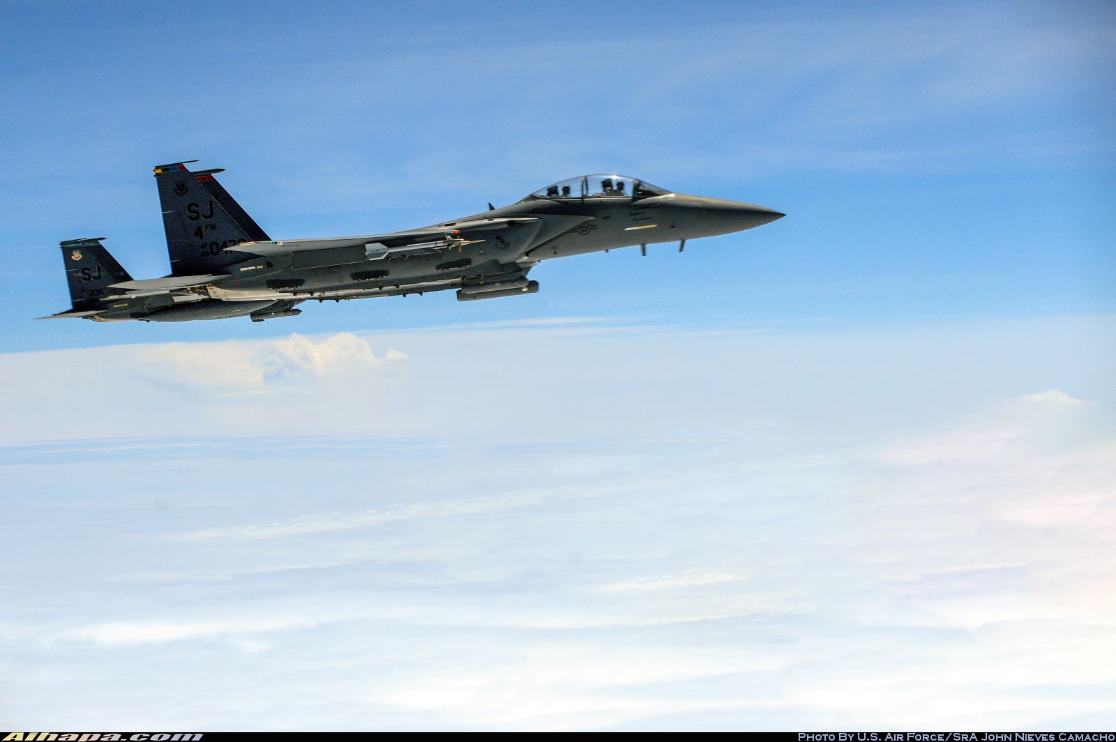 麦克唐纳-道格拉斯 F-15E&ldquo;攻击鹰&rdquo; \vert{} ID:7899
