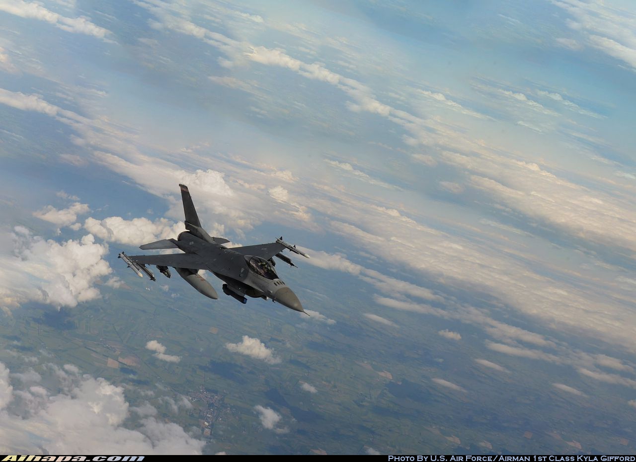 洛克希德 F-16CM&ldquo;战隼&rdquo; \vert{} ID:7665