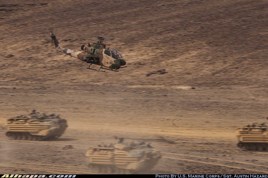 贝尔 AH-1F&ldquo;眼镜蛇&rdquo; \vert{} ID:8132